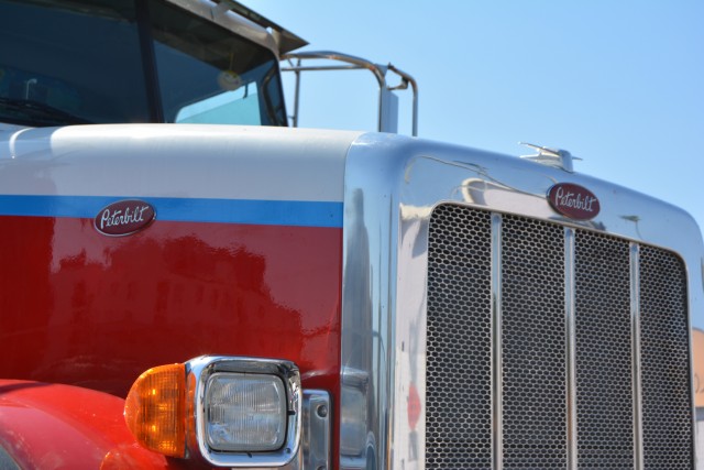 В России могут ввести плату за проезд грузовиков по региональным дорогам