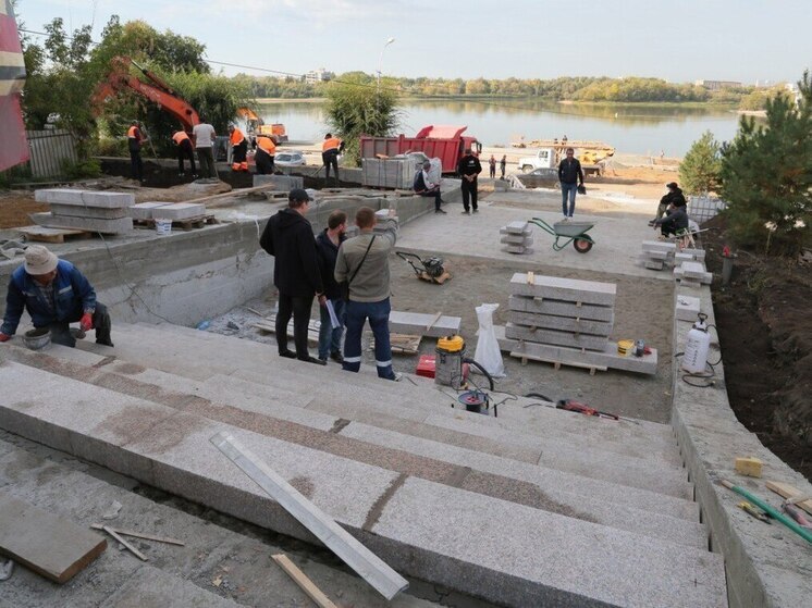 Омичи через две недели увидят обновленный пляж «Центральный-2» с новой набережной