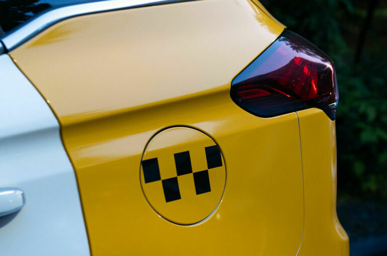 В России для локализации такси предложили ввести переходный период