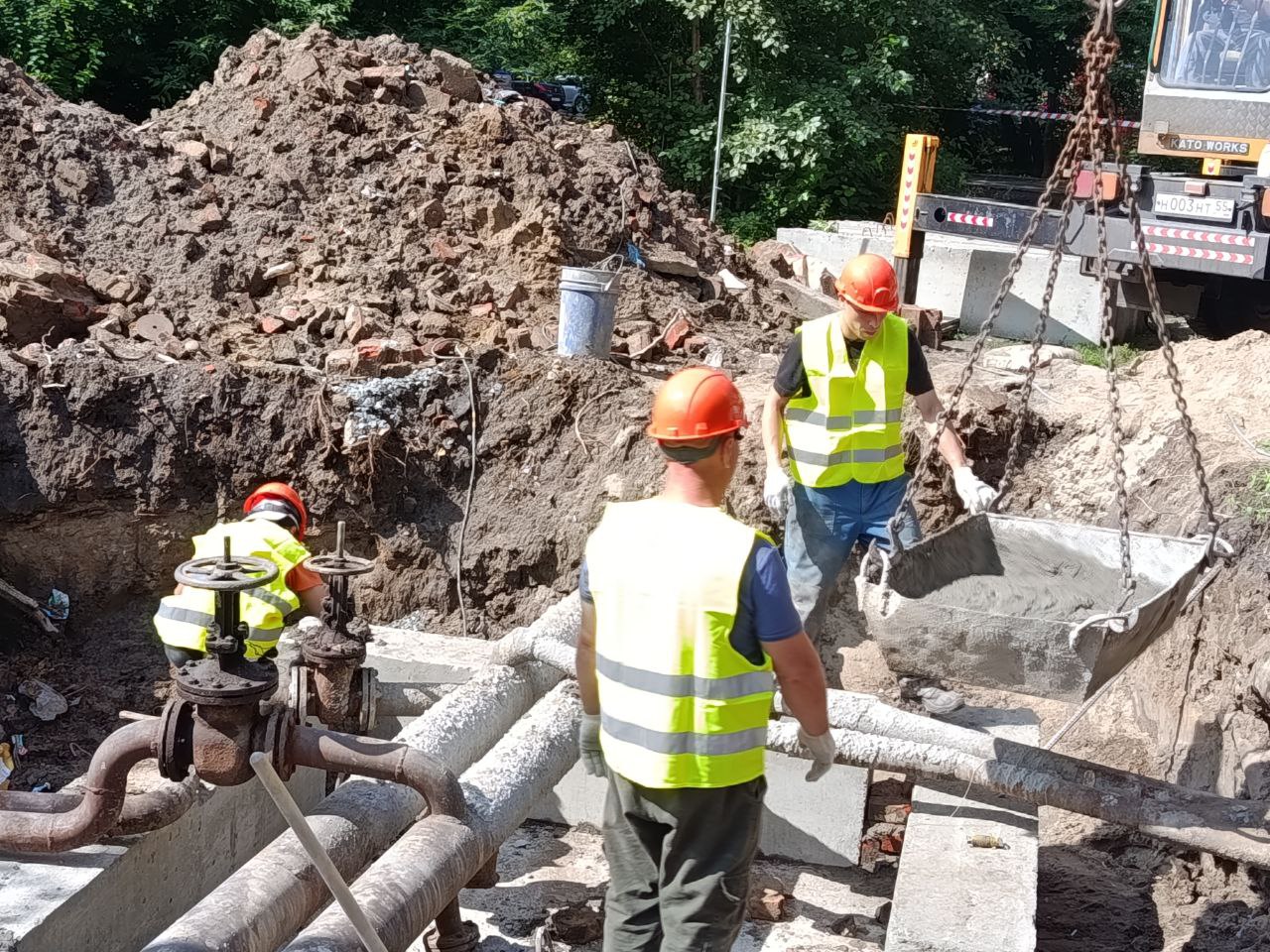 В Омской области меняют более 100 км инженерных сетей на 22 объектах