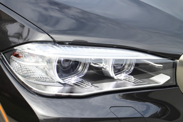 В Омске запретят левые повороты на двух перекрестках