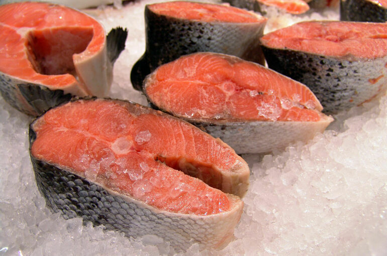 Россияне меняют треску на минтая, но от семги не отказываются