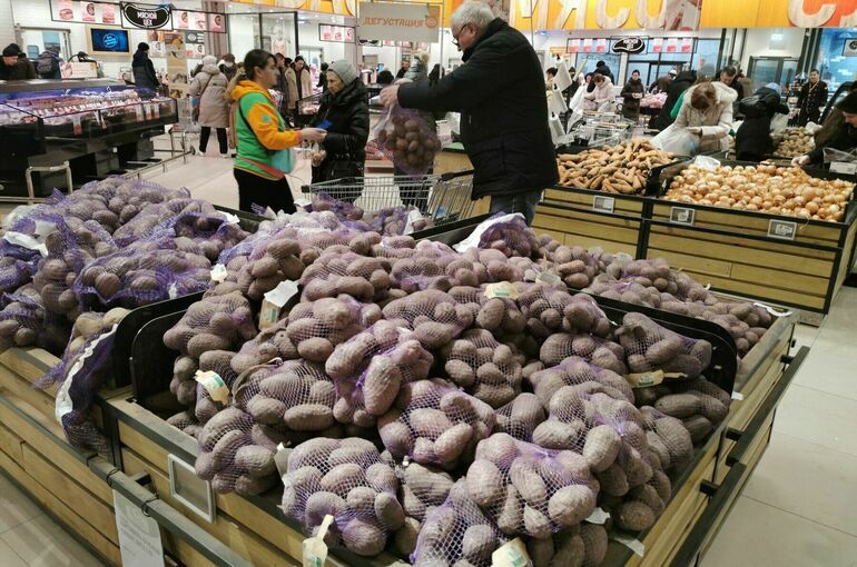 В России магазины начнут штрафовать за просрочку