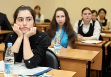 В этом году выпускники школ будут сдавать два ЕГЭ