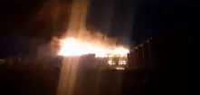 В Омске сгорел склад с КамАЗами