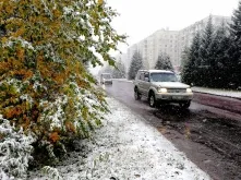 Водителей предупреждают о гололеде и мокром снеге