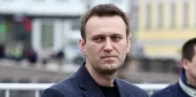 Алексея Навального с отравлением экстренно госпитализировали в Омске
