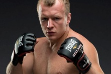 Бой Шлеменко в Екатеринбурге отменен из-за коронавируса