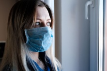 Роспотребнадзор предложил продлить нерабочие дни в России