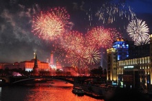 В городах страны 9 мая пройдут парады военной техники и салюты