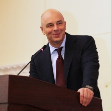 Раздавать деньги всем россиянам из-за коронавируса не будут