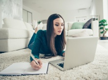 Депутаты внесли в Госдуму законопроект об удаленной работе