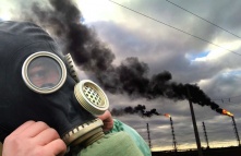 Омичей снова травят едкими химическими выбросами