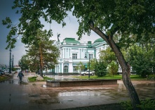 Омичей ждет прохладная рабочая неделя с моросящими дождями