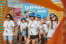 Омичи принимают участие в работе антишколы «Тавриды»