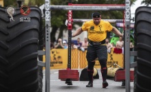 Омич снова попробует стать сильнейшим богатырем мира