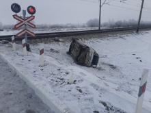 Поезд снова снес машину - погибла женщина