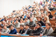 Студенты омских вузов возвращаются к очному обучению