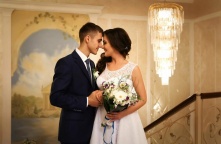 В омские ЗАГСы разрешили пускать на бракосочетание в два раза больше гостей