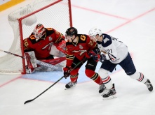 Омский «Авангард» пропустил сразу пять шайб от «магнитки» 