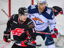 «Авангард» разгромил «Металлурга» и вышел в полуфинал КХЛ