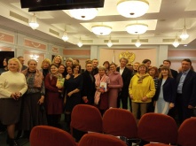 Верховный суд приговорил Россиян к принудительному ношению масок