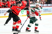 Омский «Авангард» выиграл у «Ак Барса» в полуфинале плей-офф 