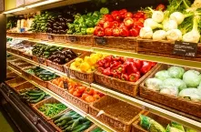В омских магазинах покупателям запретят самостоятельно взвешивать продукты