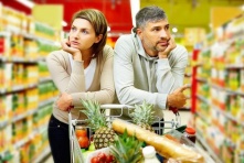 Омичи стали реже покупать продукты