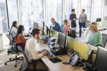 Социологи: большинство компаний не планируют переход на четырехдневную рабочую неделю