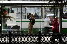 Доходы омичей продолжают падать