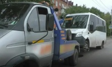 Водитель омской маршрутки без прав развозил пассажиров