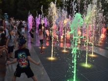 В Омске появился светомузыкальный фонтан