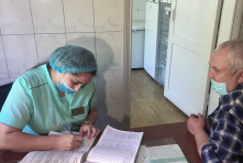 Безмерная забота о пожилых главы Омского Роспотребнадзора