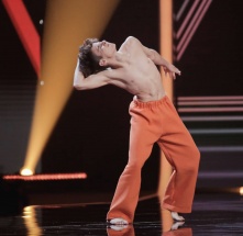 Молодой омич Егор Сли стал на шаг ближе к финалу в телешоу «НОВЫЕ ТАНЦЫ» 