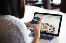 Омичей чаще всего от работы отвлекают соцсети и курение