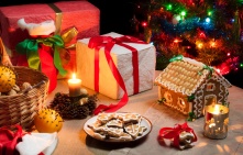 Дожили: каждый десятый опрошенный россиянин взял кредит для празднования Нового года