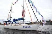 Яхта «Сибирь» всё ближе к Антарктиде