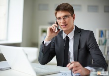 При выборе работы омичей волнуют зарплата и расположение компании