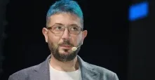 Известный дизайнер назвал Омск дырой и недоразумением на карте России. 