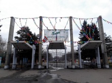 В омском парке сломалась карусель, есть пострадавшие. Силовики изымают документы