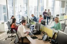 Омичи увольняются с работы из-за низких зарплат 