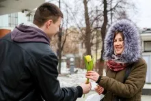 Почти половина россиянок не хотят отмечать 8 Марта