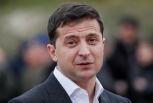 Зеленский потребовал запретить въезд в страны Запада всем россиянам