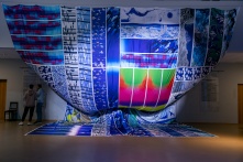 В Северной столице экопроект из Сибири открыл текстильную арт-инсталляцию в защиту рек России