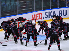 «Авангард» выиграл второй матч подряд