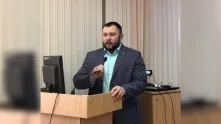 Омский депутат, который «прославился» дебошем в подъезде, избран в парламент при Госдуме