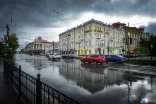 На Омск обрушатся сильный ветер, гроза и похолодание