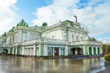 Омский драмтеатр приостанавливает показ спектаклей