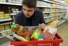 В Омске выросли цены на картошку, конфеты и манку